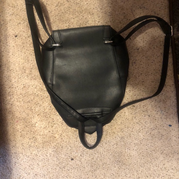 NIGHTMARE BEFORE CHRISTMAS BACKPACK main image 6